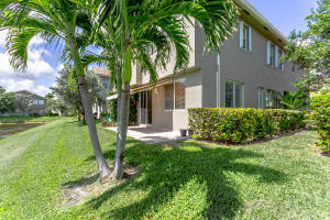 3012 Laurel Ridge Circle Riviera Beach, FL 33404 - Photo 22 of 35 22