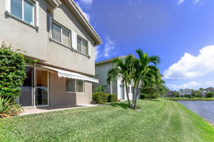 3012 Laurel Ridge Circle Riviera Beach, FL 33404 - Photo 23 of 35 23