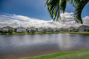 3012 Laurel Ridge Circle Riviera Beach, FL 33404 - Photo 27 of 35 27