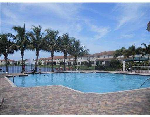 3012 Laurel Ridge Circle Riviera Beach, FL 33404 - Photo 31 of 35 thousand Oaks p