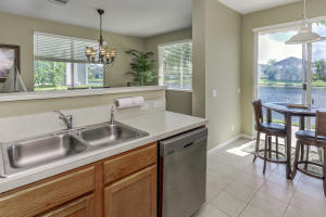 3012 Laurel Ridge Circle Riviera Beach, FL 33404 - Photo 8 of 35 6