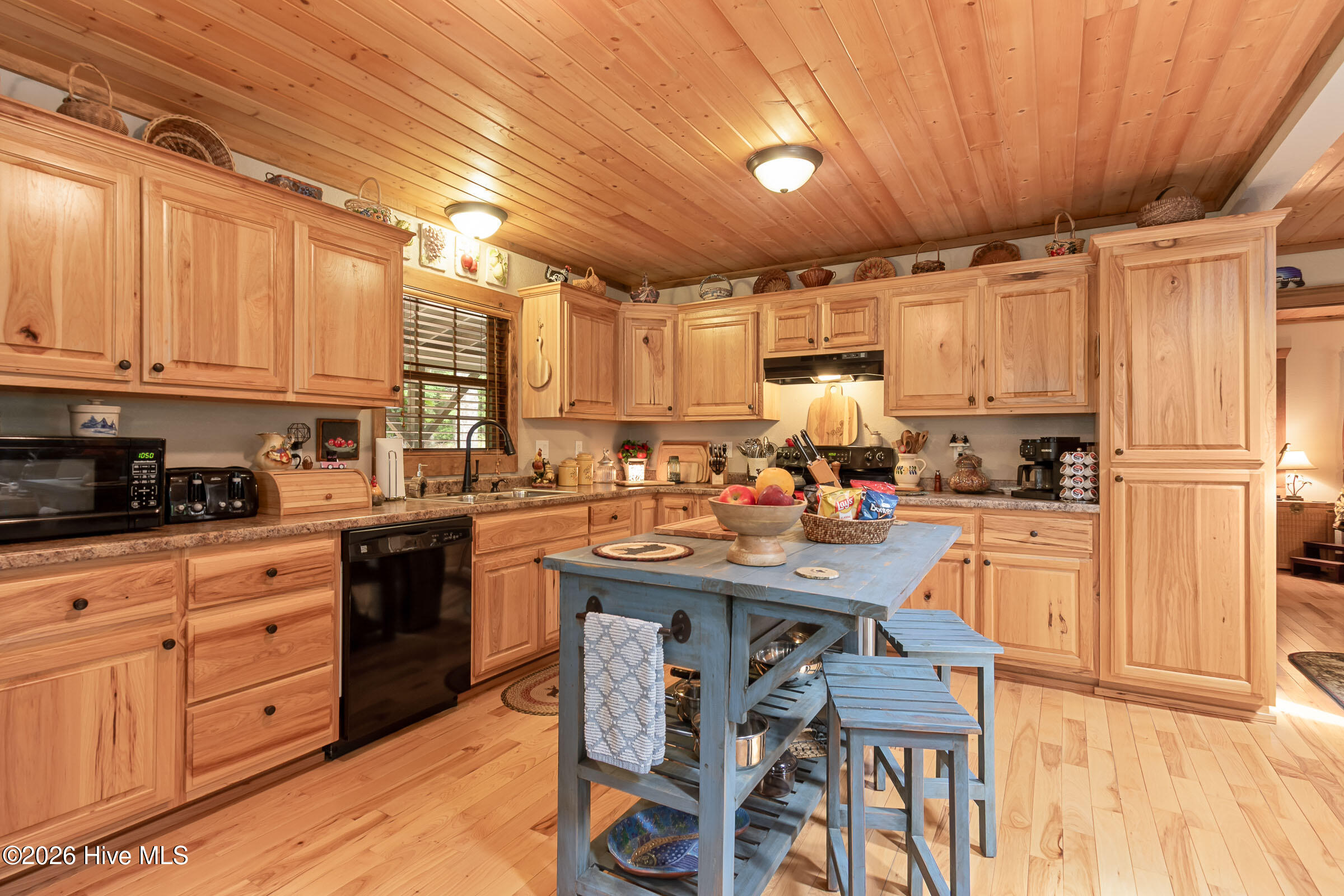 1070 Burger Road Murphy, NC 28906 - Photo 24 of 55 Kitchen