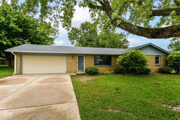 $179,900 | 727 Hattie Drive, Anderson, IN 46013