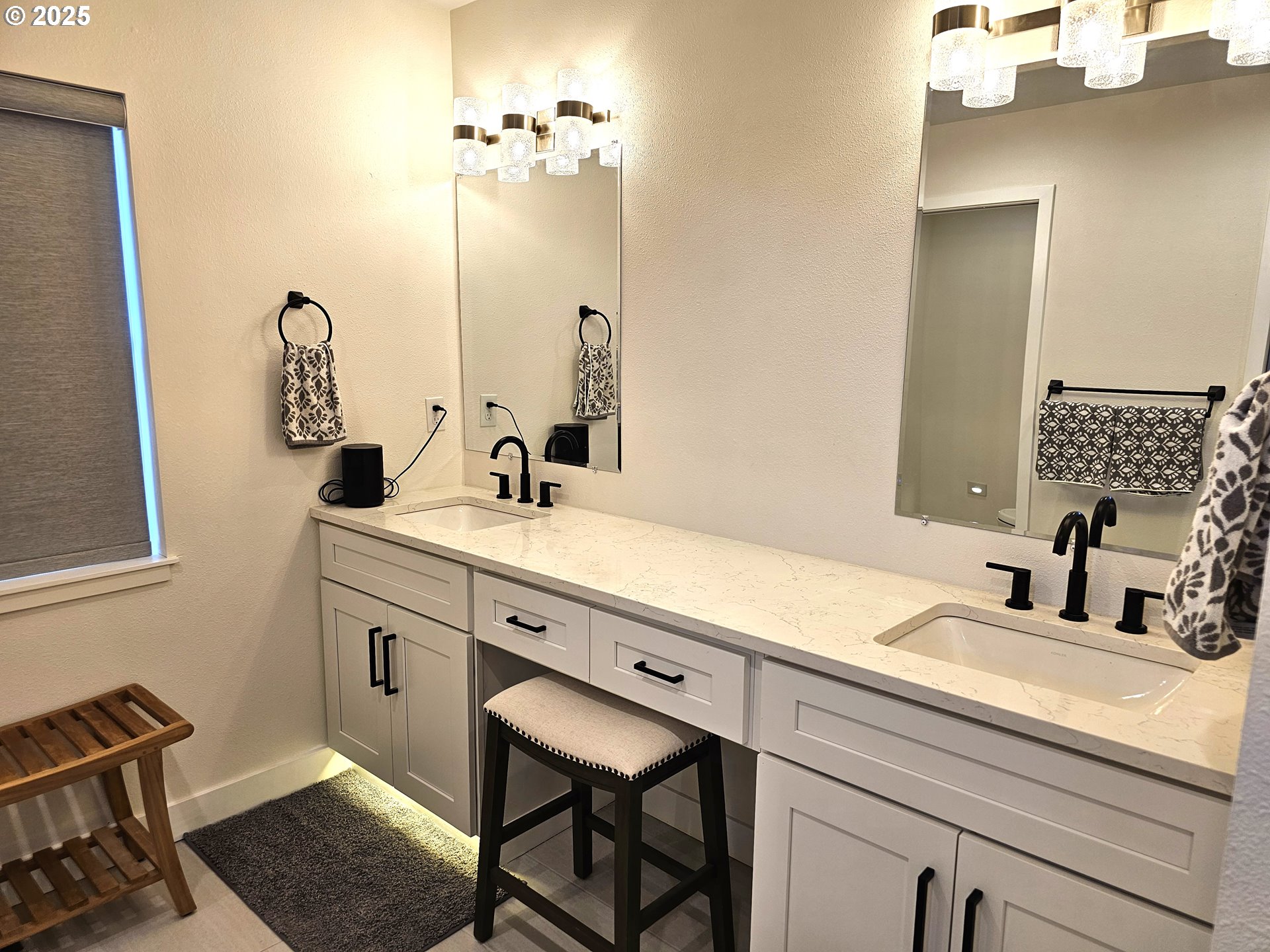 13422 Southwest Airfield Lane Culver, OR 97734 - Photo 24 of 42 a bathroom with a double vanity sink and a mirror