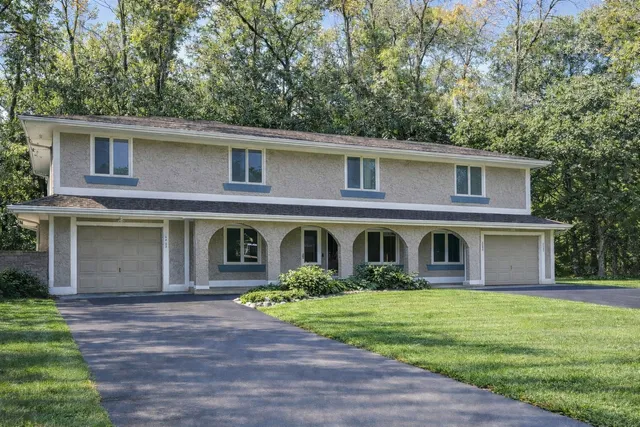 $2,200 | 5420-5422 Mallard Lane, Excelsior, MN 55331