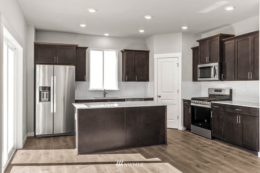 5821 Waverly Road Southwest, Unit 14 Port Orchard, WA 98367 - Photo 15 of 37 Gallery Image 15