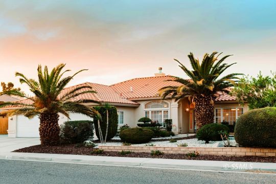 300 West Shamrock Avenue Ridgecrest, CA 93555 - Photo 1 of 47