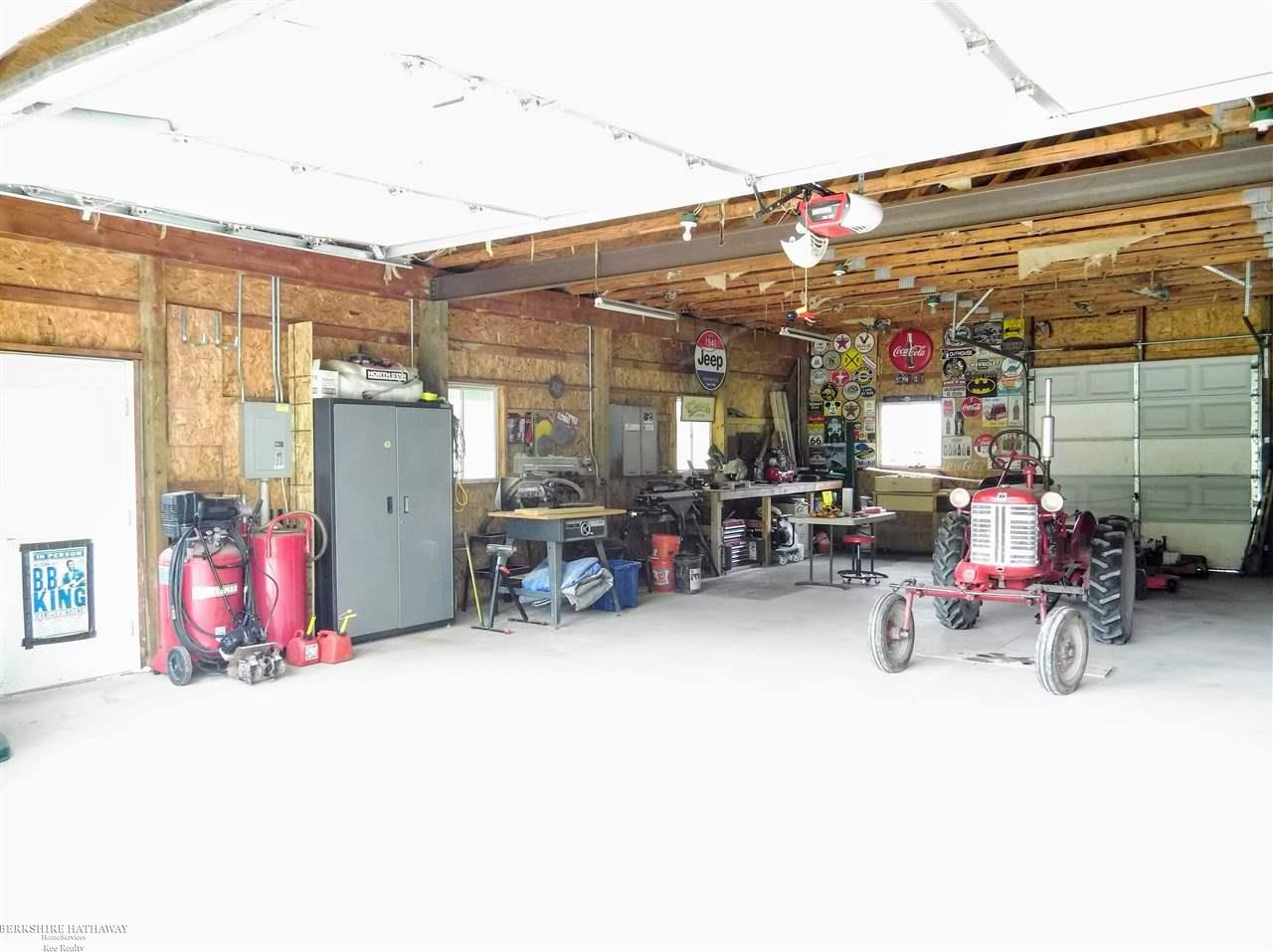 13372 Hunt Road Memphis, MI 48041 - Photo 15 of 54 50013421-14.JPG