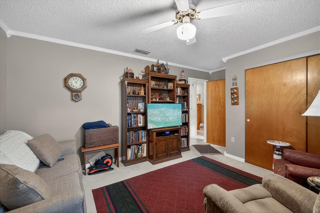 6336 Shane Lane New Port Richey, FL 34653 - Photo 9 of 39