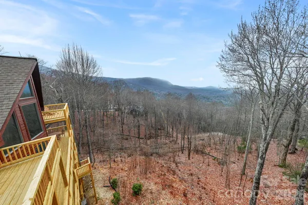 $1,249,000 | 277 Kestrel Court, Sapphire, NC 28774