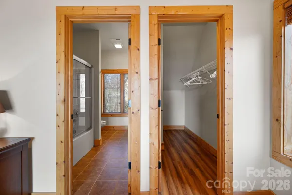 $1,249,000 | 277 Kestrel Court, Sapphire, NC 28774