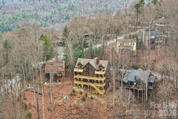 $1,249,000 | 277 Kestrel Court, Sapphire, NC 28774