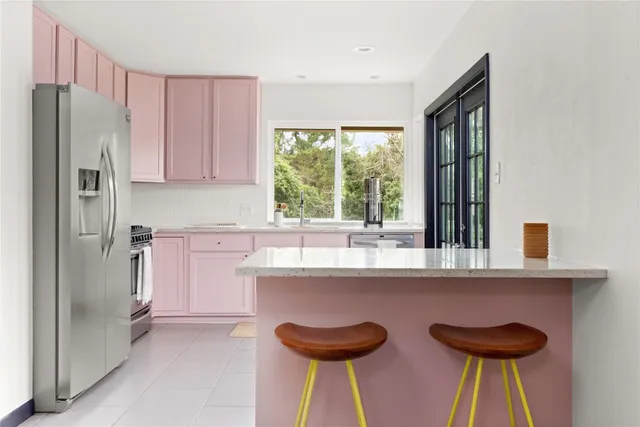 $3,000 | 705 Battle Bend Boulevard, Austin, TX 78745