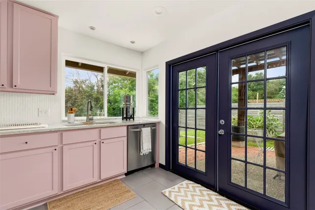 $3,000 | 705 Battle Bend Boulevard, Austin, TX 78745