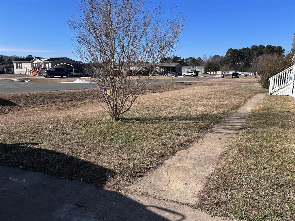 329 Canvas Back Drive Princeton, LA 71067 - Photo 5 of 20 View of front yard featuring a residential view