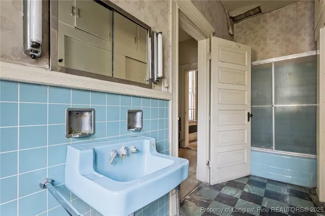 $399,999 | 205 North Vance Street, Red Springs, NC 28377