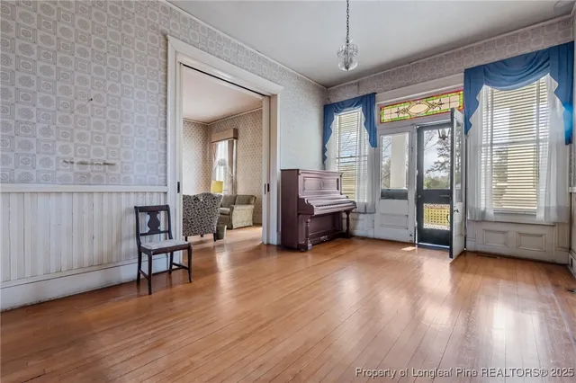 $399,999 | 205 North Vance Street, Red Springs, NC 28377