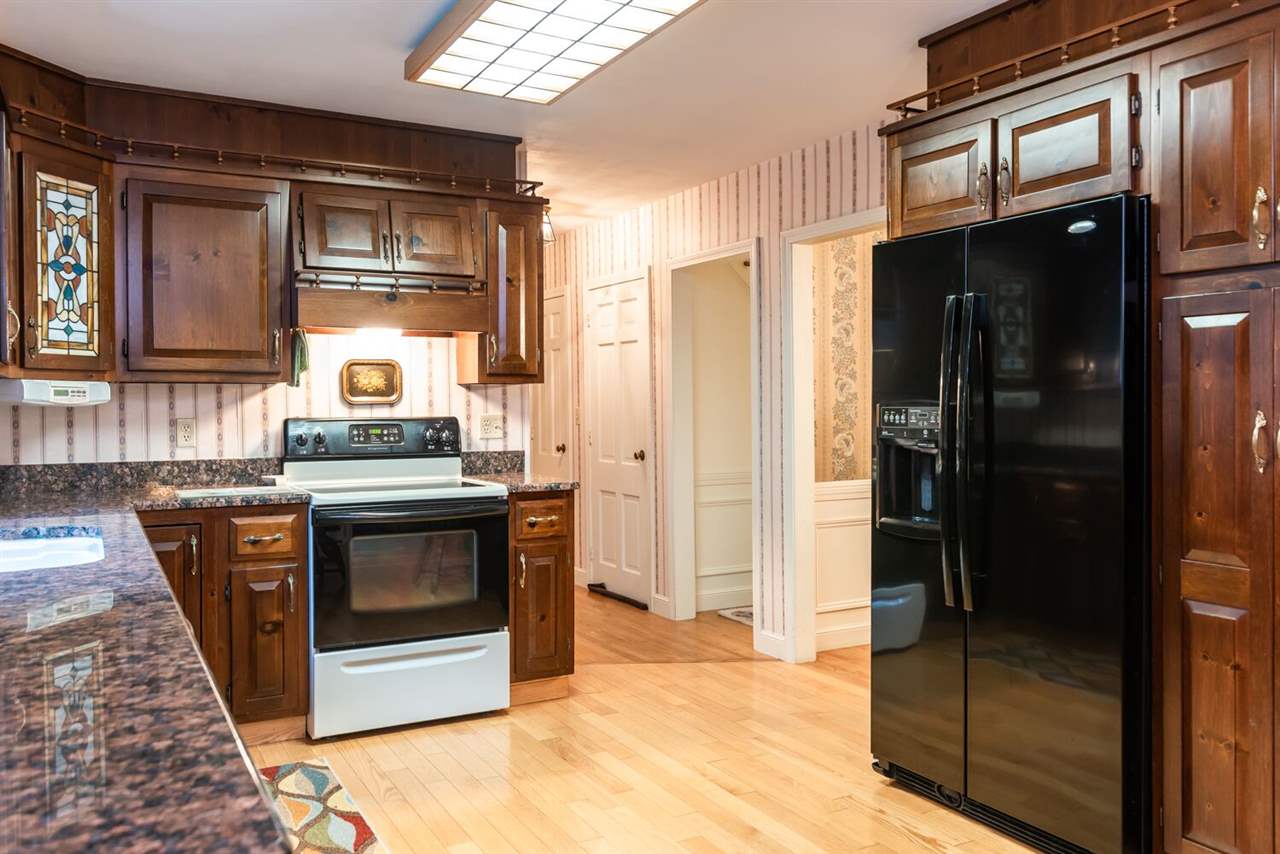 2 Maple Avenue Atkinson, NH 03811 - Photo 10 of 32 Gallery Image 10
