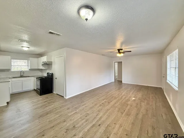 $1,395 | 533 Bandera Drive, Tyler, TX 75702