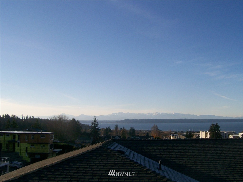 720 Walnut Street Edmonds, WA 98020 - Photo 3 of 19 Gallery Image 3