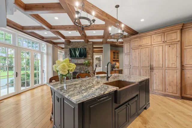 $9,600,000 | 347 Bluffs Edge Drive, Lake Forest, IL 60045