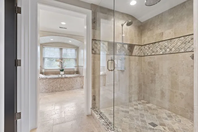 $9,600,000 | 347 Bluffs Edge Drive, Lake Forest, IL 60045