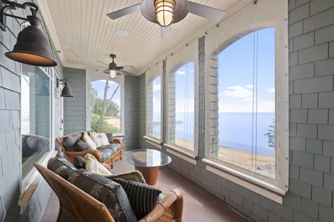 $9,600,000 | 347 Bluffs Edge Drive, Lake Forest, IL 60045