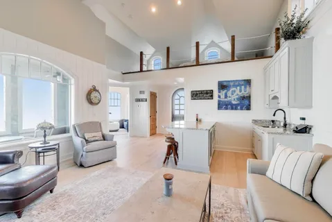 $9,600,000 | 347 Bluffs Edge Drive, Lake Forest, IL 60045