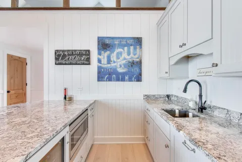 $9,600,000 | 347 Bluffs Edge Drive, Lake Forest, IL 60045