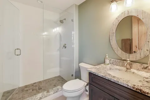 $9,600,000 | 347 Bluffs Edge Drive, Lake Forest, IL 60045