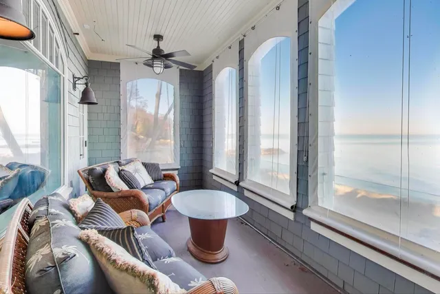 $9,600,000 | 347 Bluffs Edge Drive, Lake Forest, IL 60045