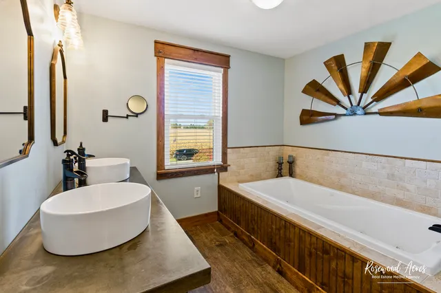 $259,900 | 104 West Cottage Street, Sheldon, IL 60966