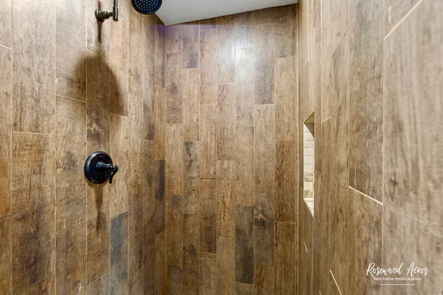 $259,900 | 104 West Cottage Street, Sheldon, IL 60966