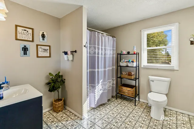 $259,900 | 104 West Cottage Street, Sheldon, IL 60966