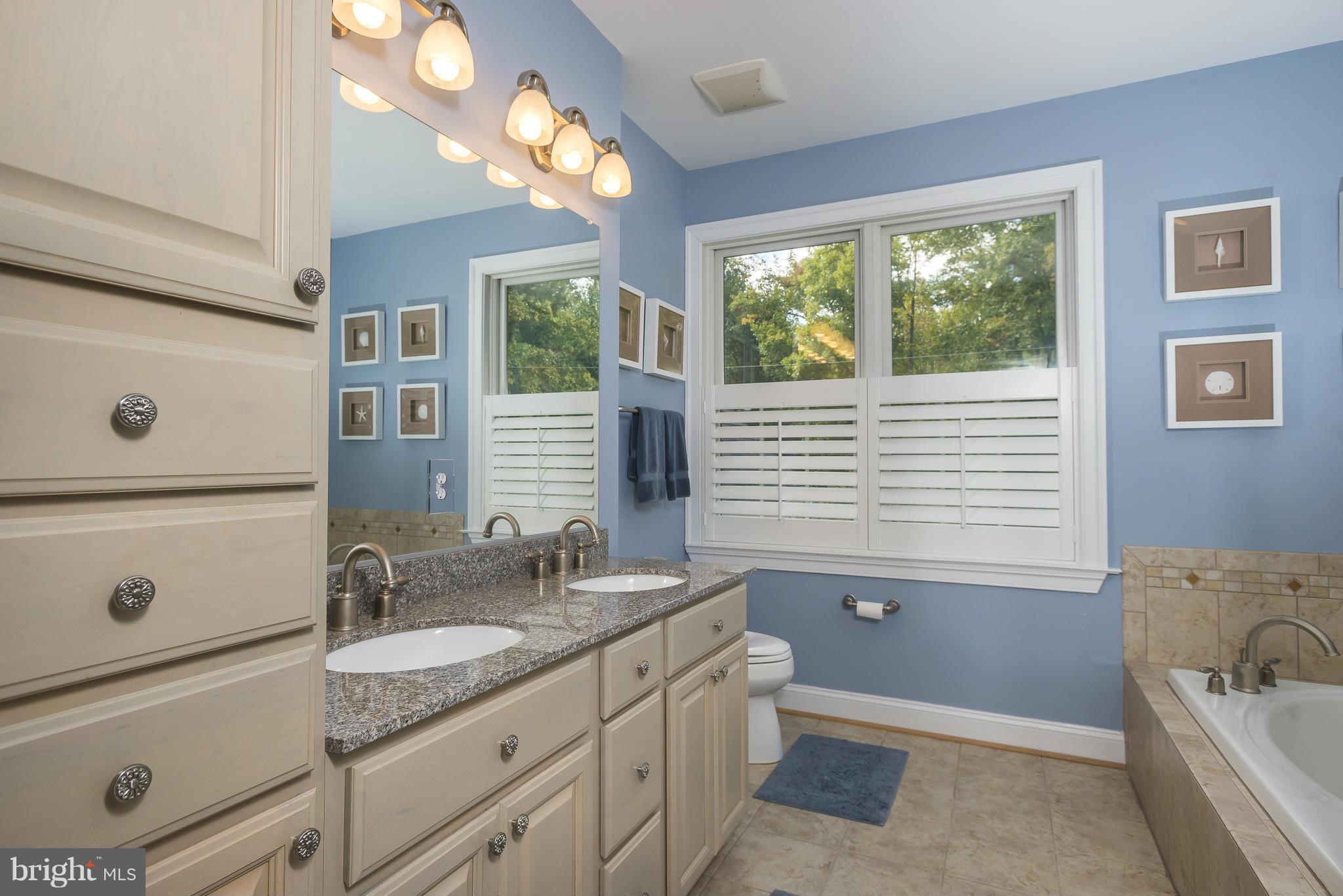 1705 River Road Annapolis, MD 21409 - Photo 17 of 30 Bath (Master)