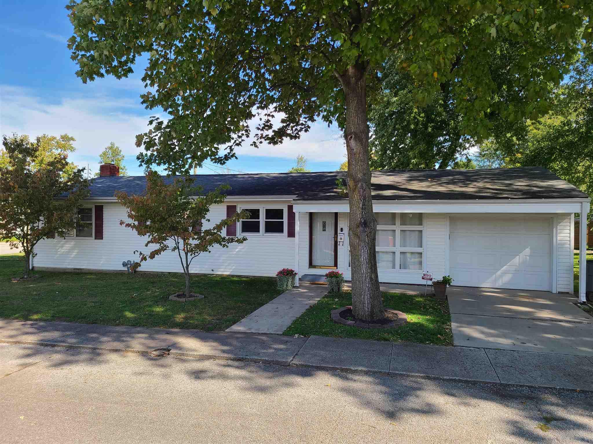 808 Ritterskamp Avenue Vincennes, IN 47591 - Photo 1 of 27 Gallery Image 1