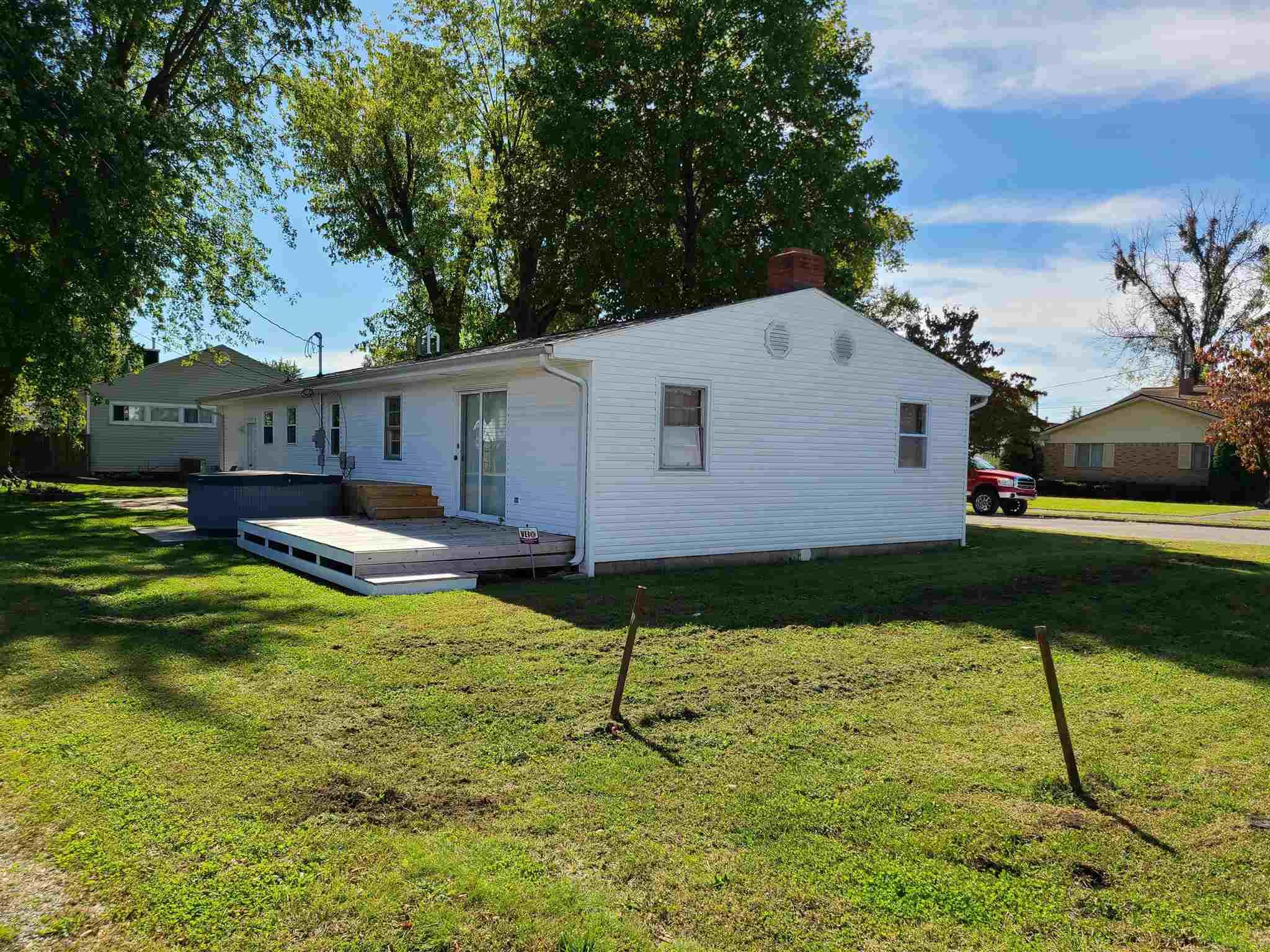 808 Ritterskamp Avenue Vincennes, IN 47591 - Photo 6 of 27 Gallery Image 6