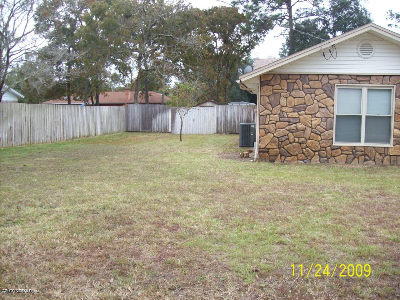 12520 Attrill Road Jacksonville, FL 32258 - Photo 2 of 7 Side of the yard