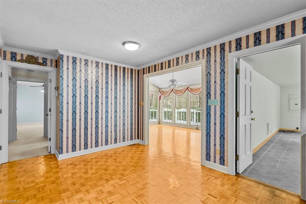 1616 Heathcliff Road High Point, NC 27262 - Photo 11 of 50