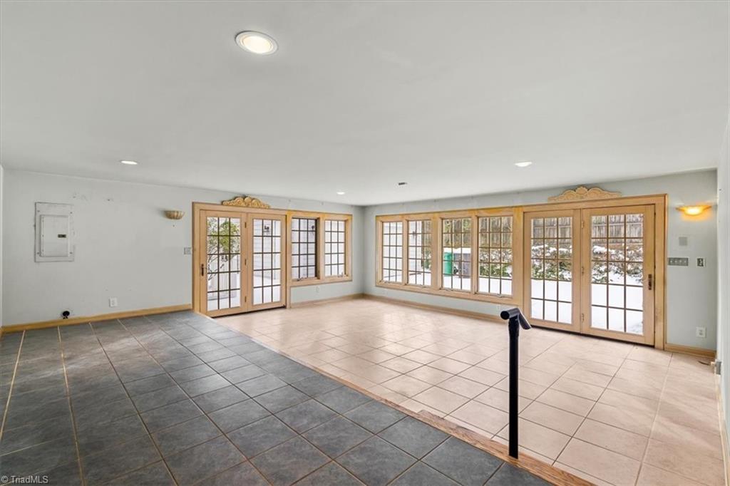 1616 Heathcliff Road High Point, NC 27262 - Photo 23 of 50