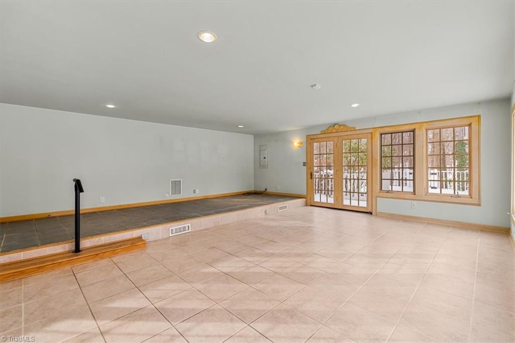 1616 Heathcliff Road High Point, NC 27262 - Photo 25 of 50