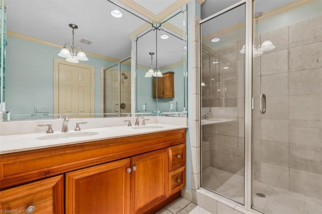 1616 Heathcliff Road High Point, NC 27262 - Photo 33 of 50