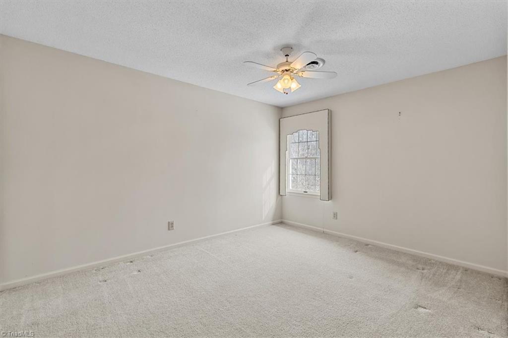 1616 Heathcliff Road High Point, NC 27262 - Photo 39 of 50