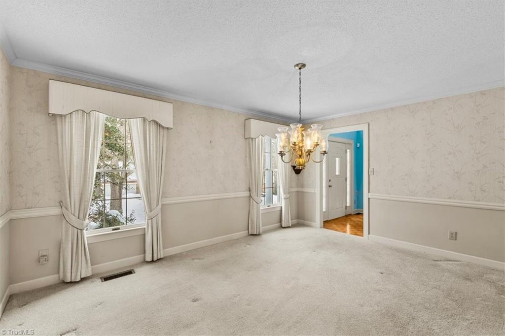 1616 Heathcliff Road High Point, NC 27262 - Photo 6 of 50