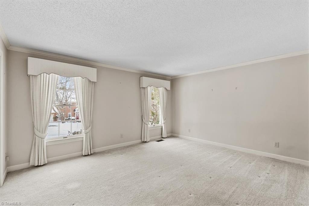 1616 Heathcliff Road High Point, NC 27262 - Photo 8 of 50