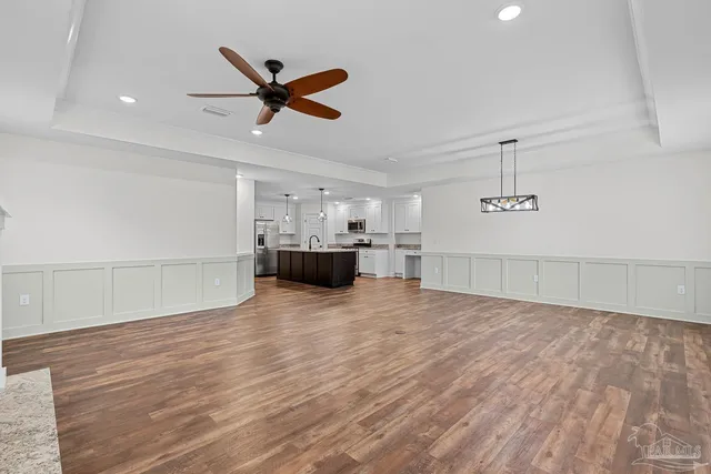 a bathroom with a tub