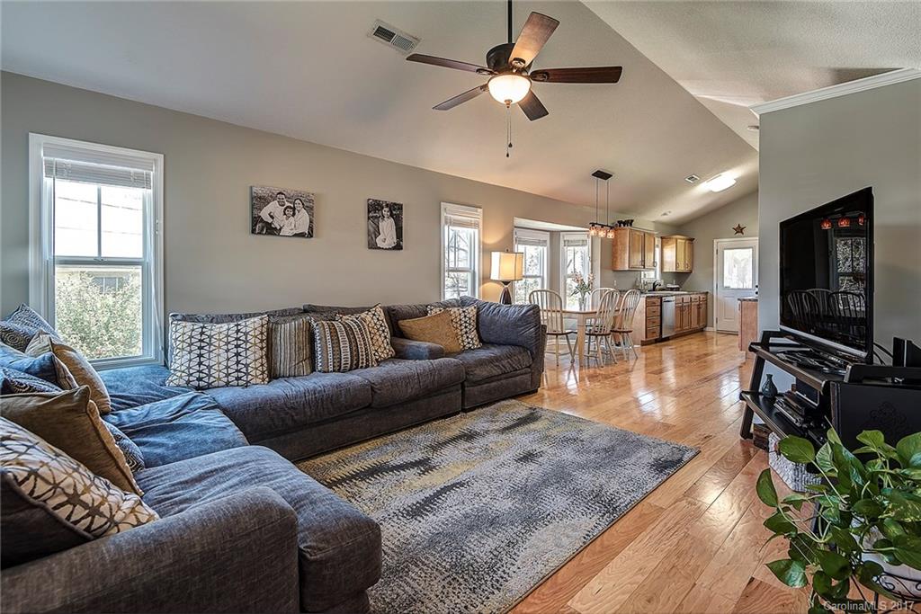 48 Valley View Road Asheville, NC 28803 - Photo 3 of 24 Gallery Image 3