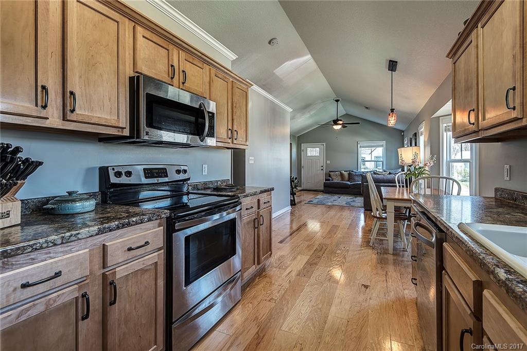 48 Valley View Road Asheville, NC 28803 - Photo 6 of 24 Gallery Image 6
