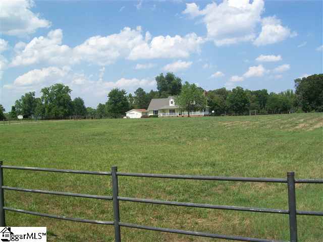 480 Bill Pearson Road Woodruff, SC 29388 - Photo 2 of 23