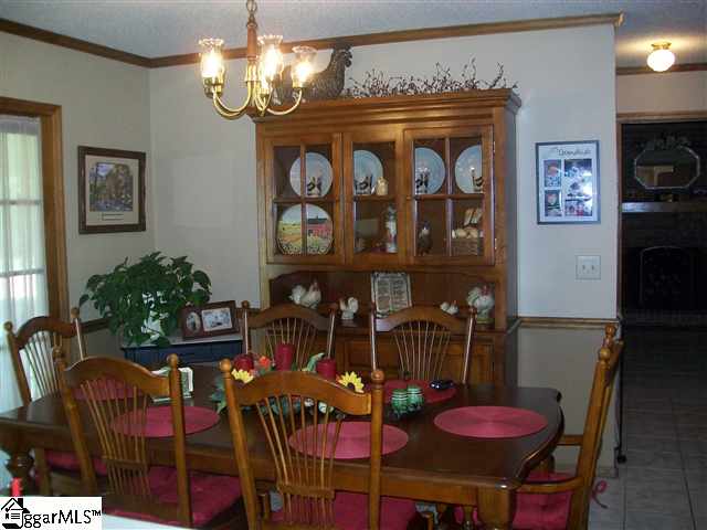480 Bill Pearson Road Woodruff, SC 29388 - Photo 11 of 23